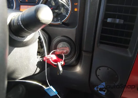 2010 Nissan Titan Se из США, поврежденный, VIN 1N6BA0CH0AN301747